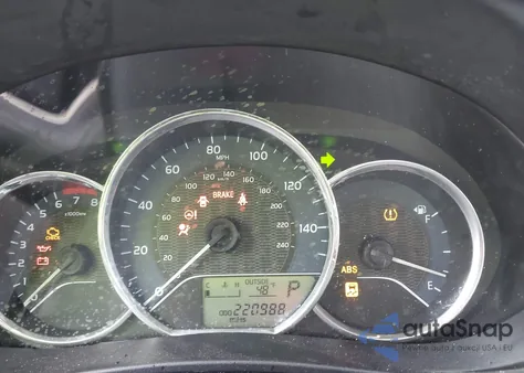 2015 Toyota Corolla Le z USA, uszkodzony, nr VIN 5YFBURHEXFP193130